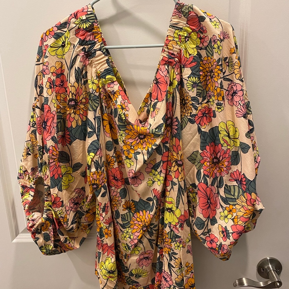 Floral top